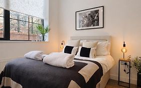 Chester'S - Central Chester Stays - 2 Cuppin Street - 2 Minute Walk From Shops